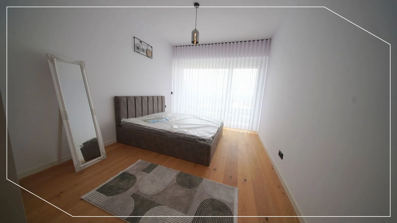 120m2 Apartment for Rent in Marigona Hill, Prishtina image 4