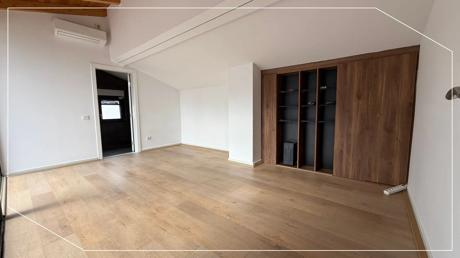 180m2 House for Rent in Pejton, Prishtina image 8