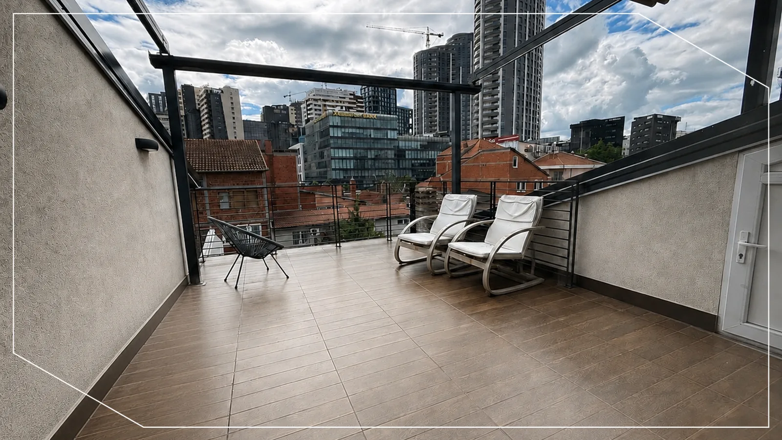 180m2 House for Rent in Pejton, Prishtina image 10