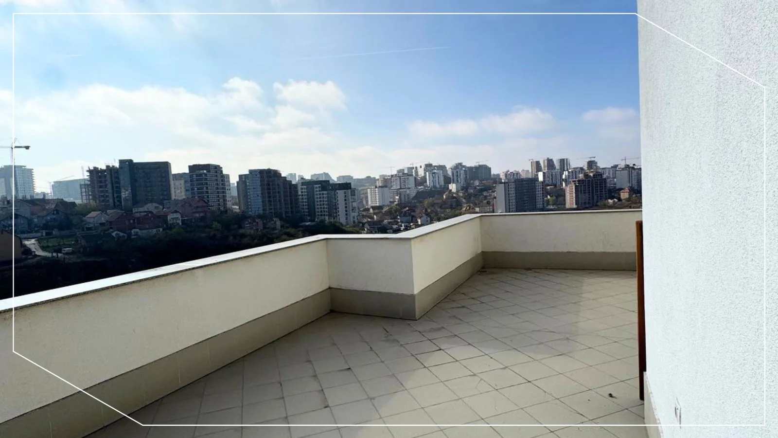 134m² Penthouse zur Miete in Lagjja e Spitalit, Prishtina image 9