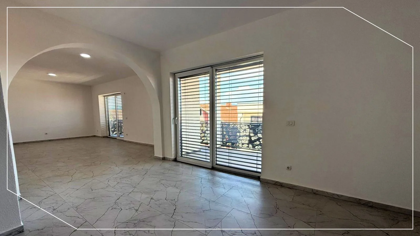 Haus zur Miete 550m² im Viertel Dragodan, Prishtina image 2