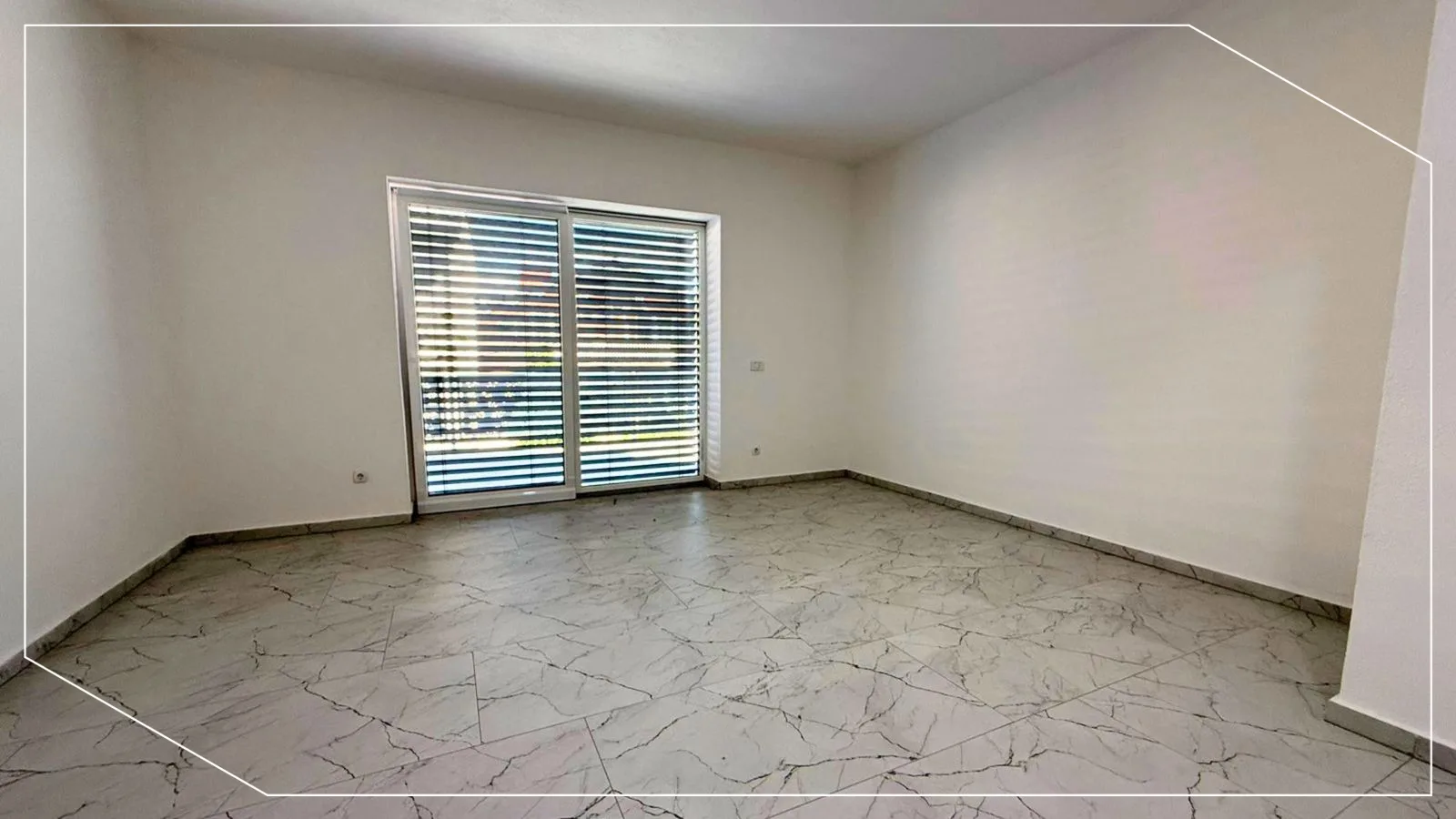 Haus zur Miete 550m² im Viertel Dragodan, Prishtina image 6