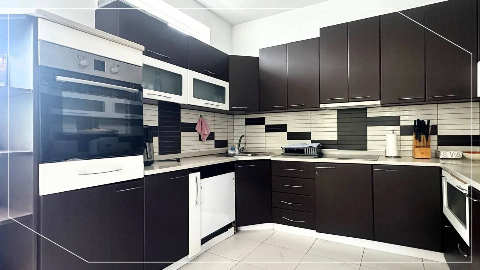 Shtëpi në Shitje & Qira 598m² në lagjen Veternik, Prishtinë image 3