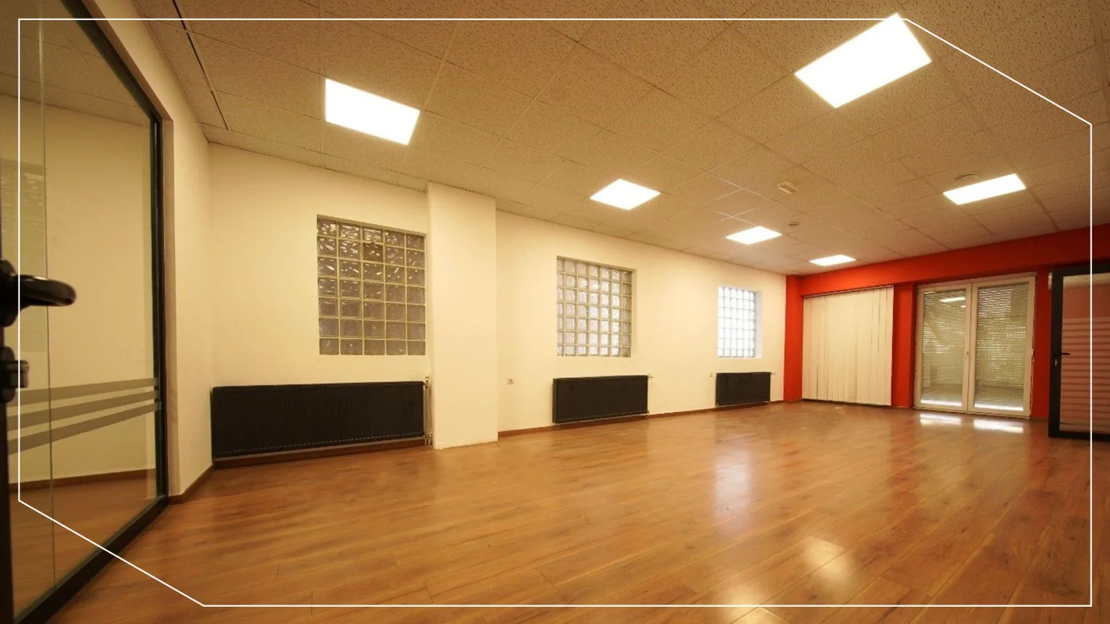 Büro zur Miete 450m² im Viertel Pejton, Prishtina image 7