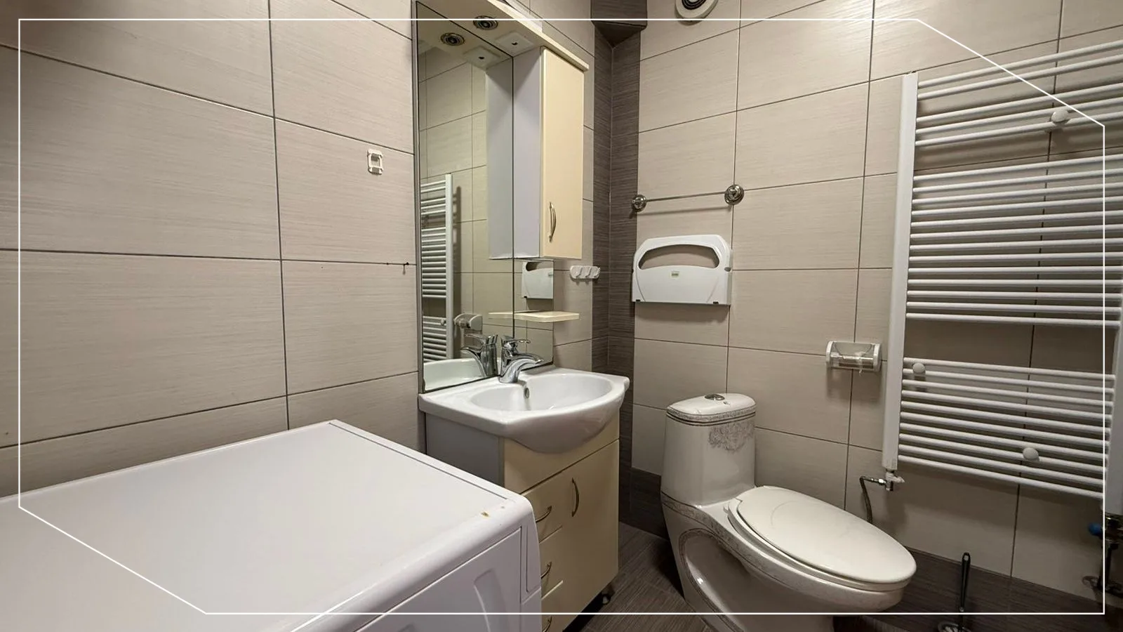 Shtëpi me qira 350m² në lagjen Dardania, Prishtinë image 5