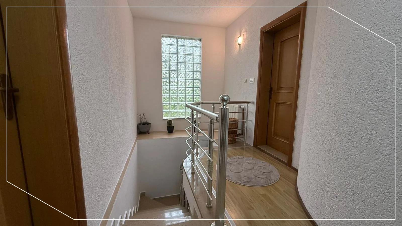 Haus zum Verkauf 230m² im Viertel Emshir, Prishtina image 4