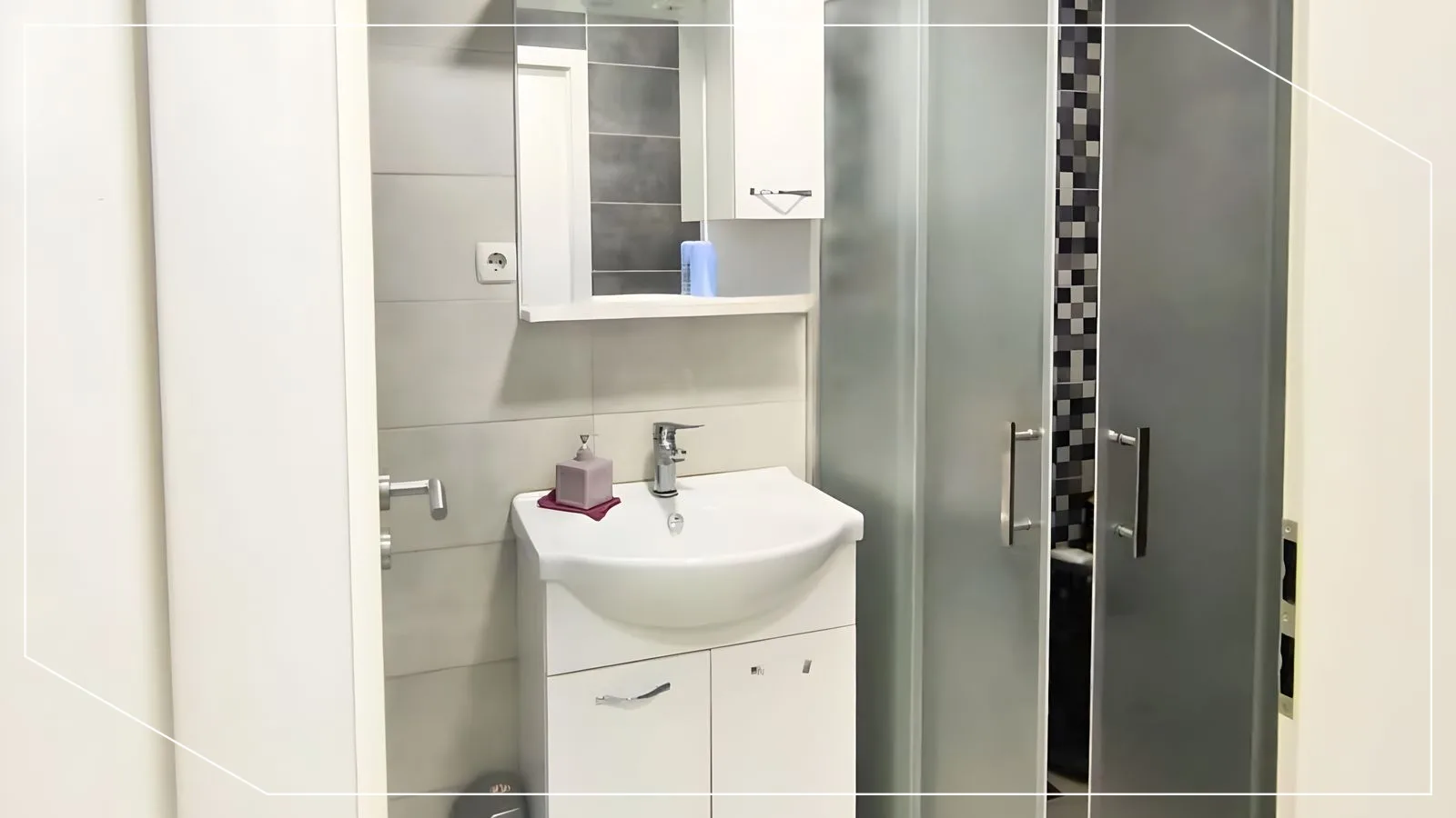 Banesë në shitje 53m² në lagjen Tophane, Prishtinë image 4