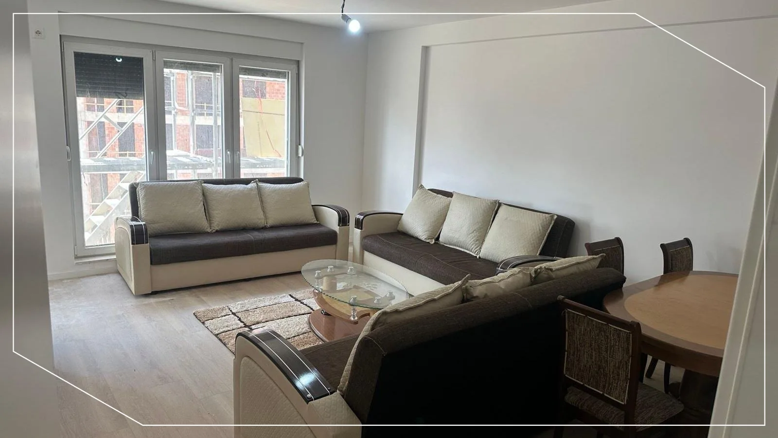 88m² Wohnung zur Miete in Muharrem Fejza, Prishtina image 2