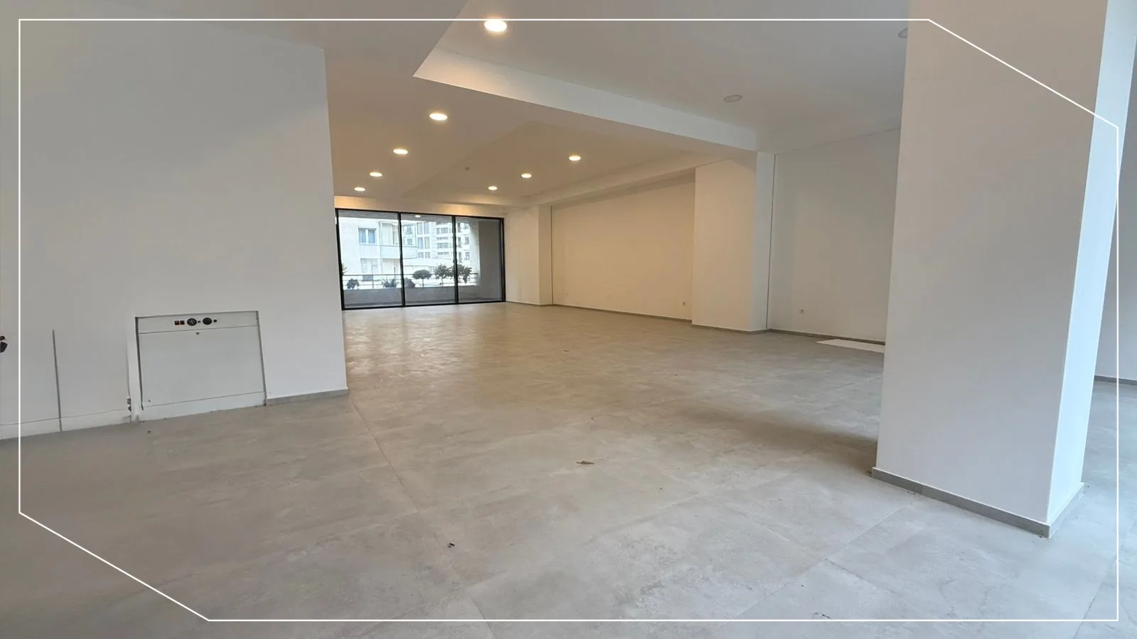Ladenlokal zur Miete 110m² im Viertel Rruga B, Pristina image 2