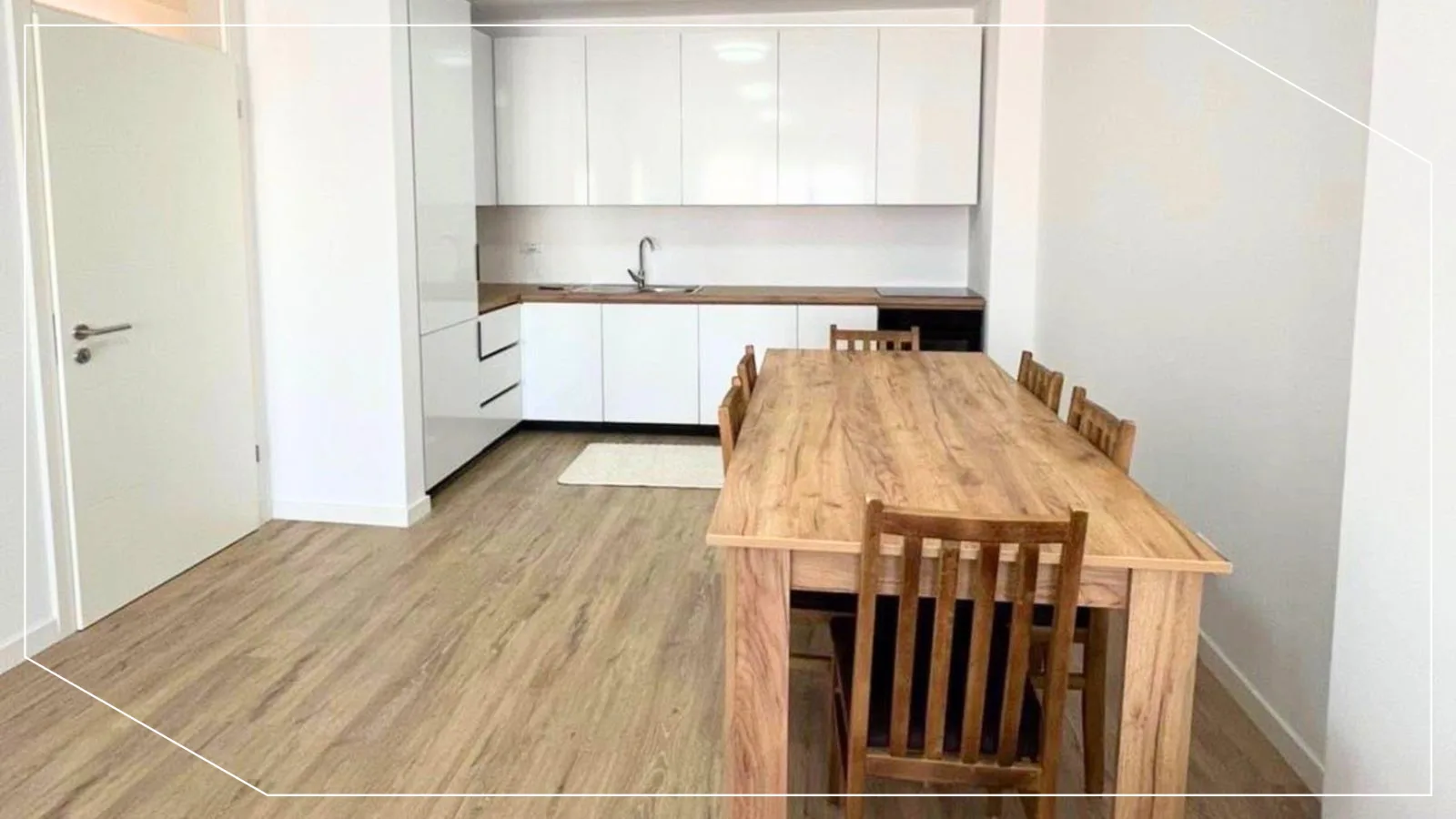 94m² Wohnung zur Miete in Rruga C, Prishtina image 2