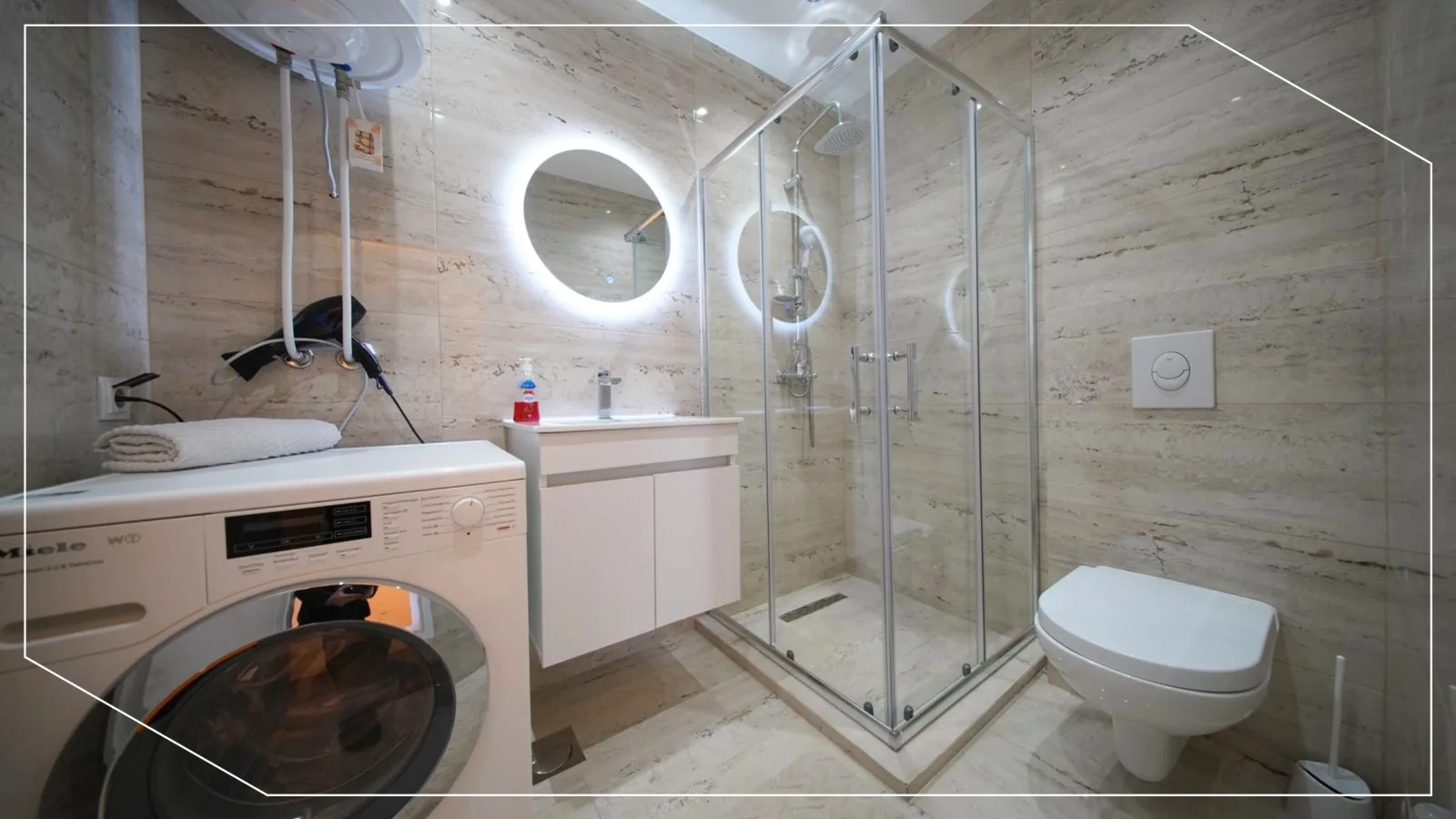 240m² Duplex Penthouse for Rent in Emshir, Prishtina image 8