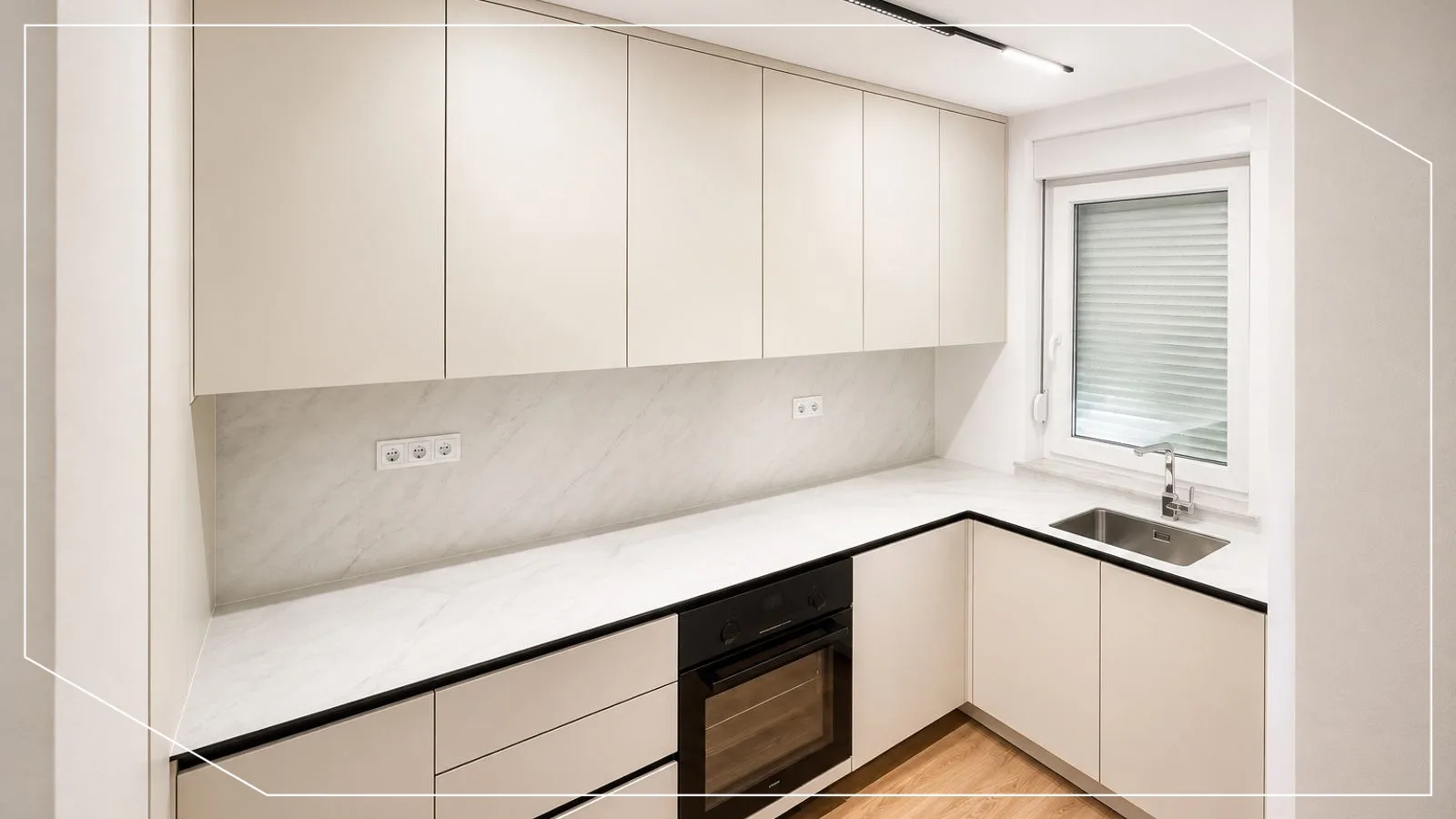 129m² Wohnung zur Miete in Dragodan, Prishtina image 2