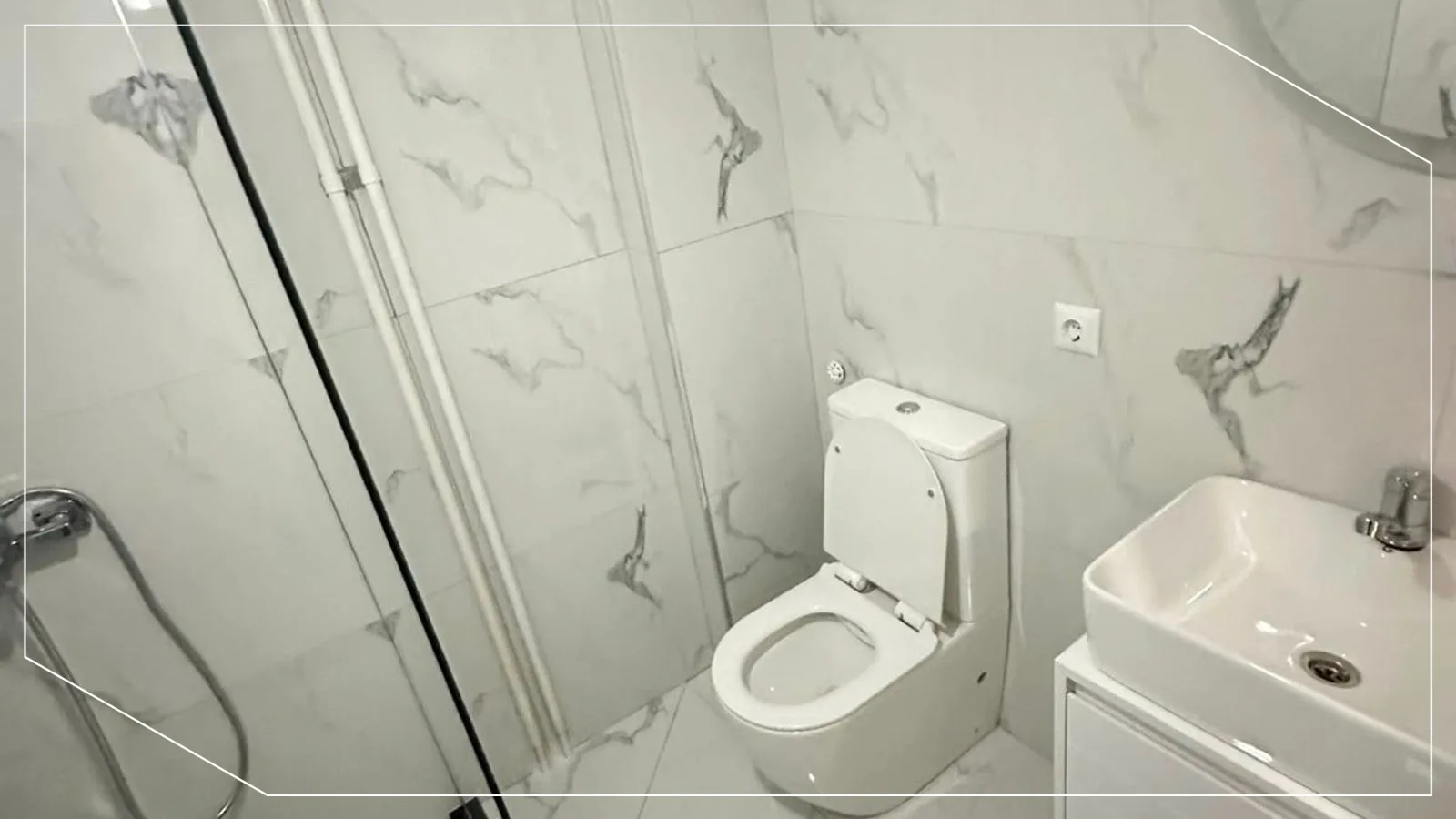 80m² Büro zur Miete im Zentrum, Prishtina image 3