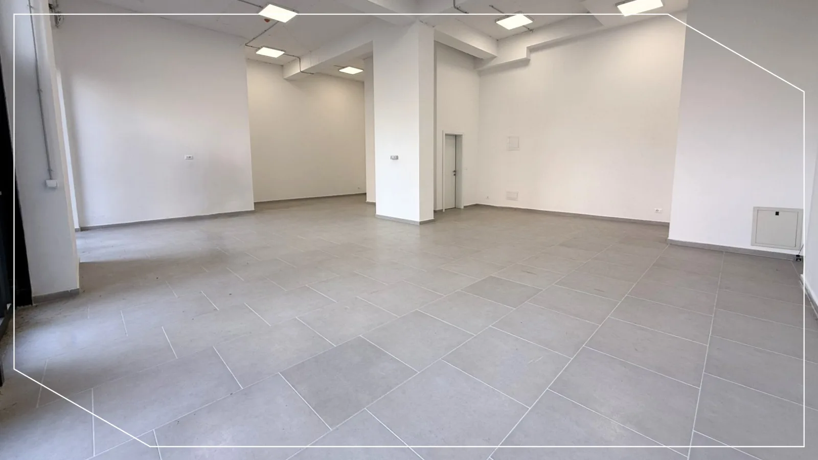 Gewerbefläche zu vermieten 93,14m² in Bregu i Diellit, Pristina image 2