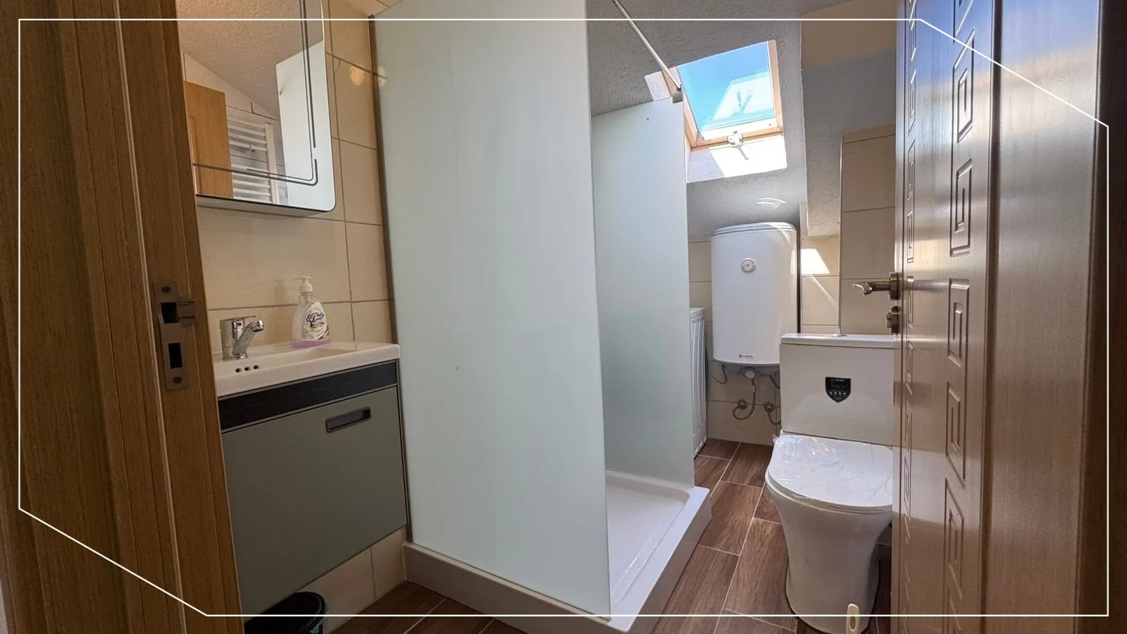 Banesë me qira 76m² në Qendër, Prishtinë image 6