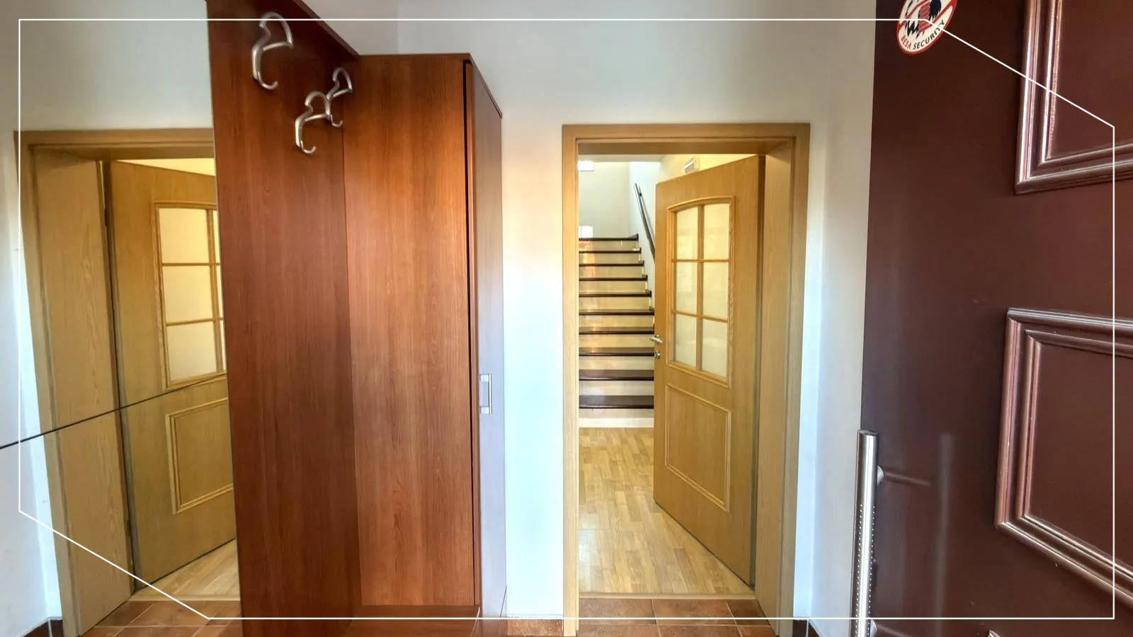 House for Rent 182m² in NIC Neighborhood, Prishtina image 4
