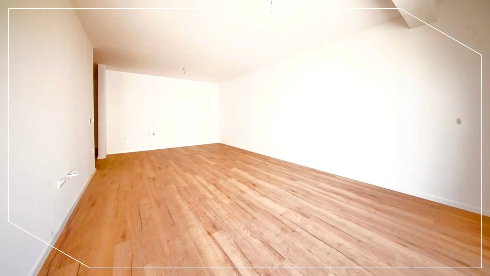Apartment for sale 113.4m² in Prishtina e Re, Prishtina image 2