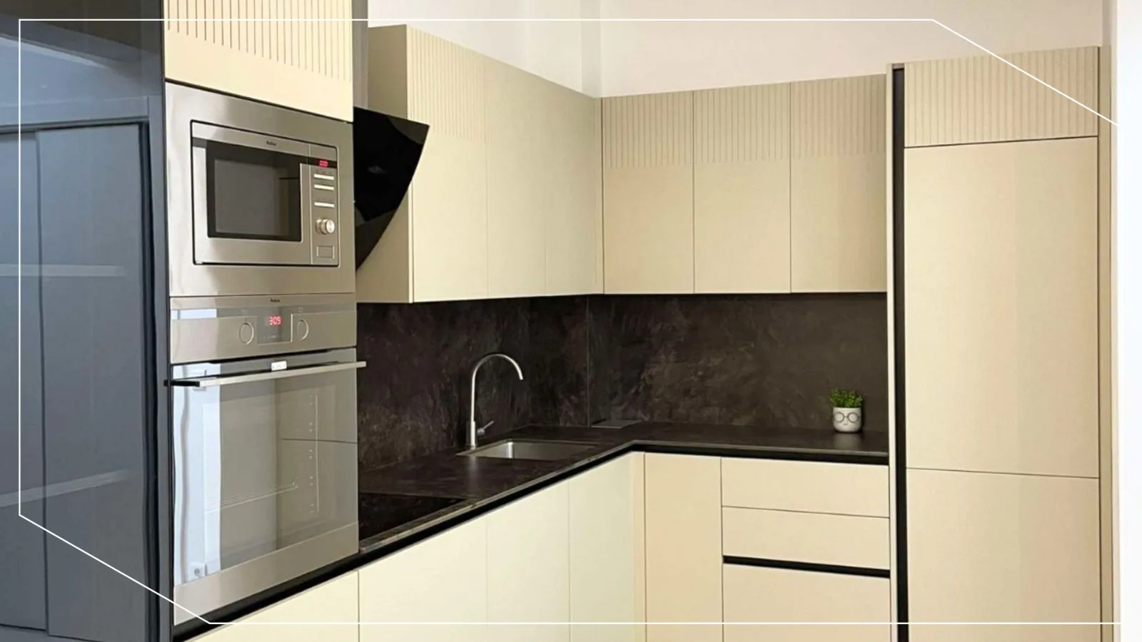 98m² Apartment for Rent in Lakrishte Neighborhood, Prishtina image 2