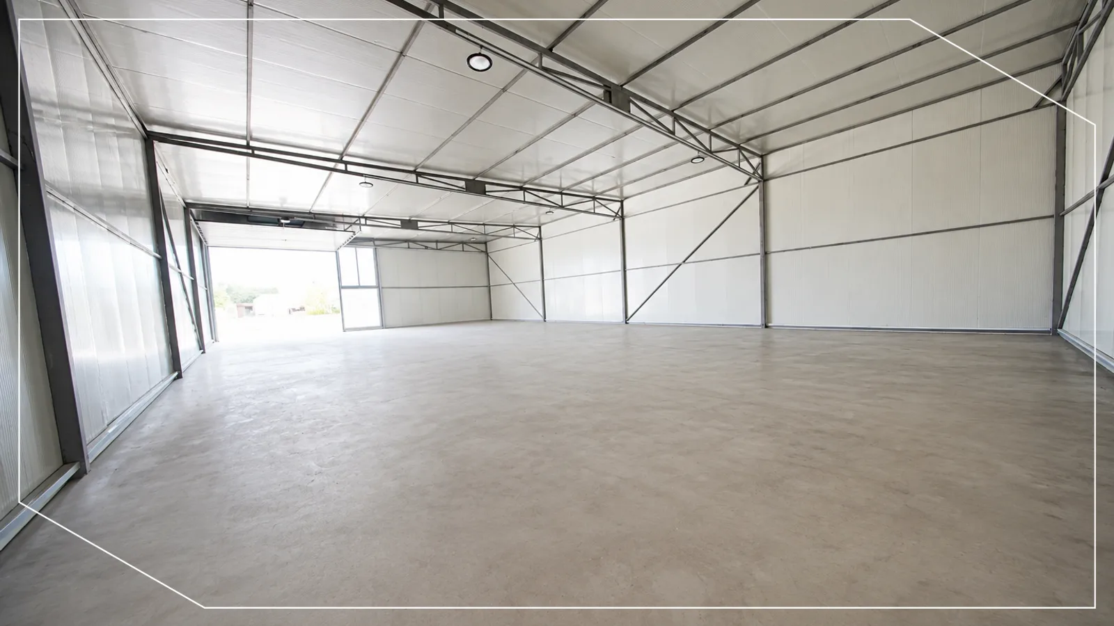 240m² warehouse for rent in Industrial Zone, Prishtina image 2