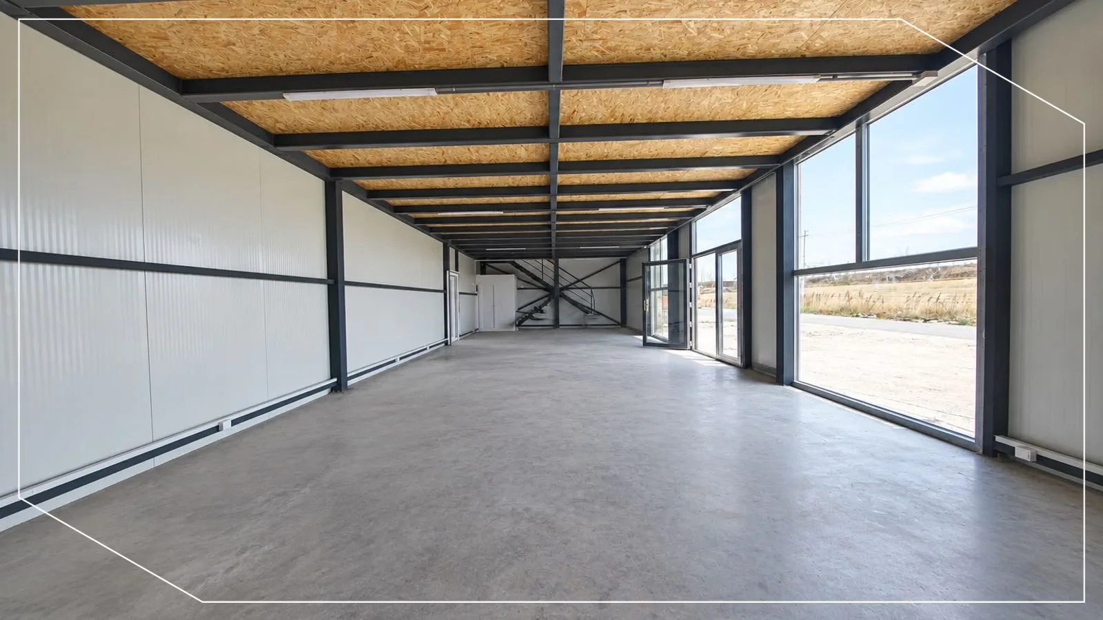 990m² Lagerhalle zur Miete in Obiliq image 3