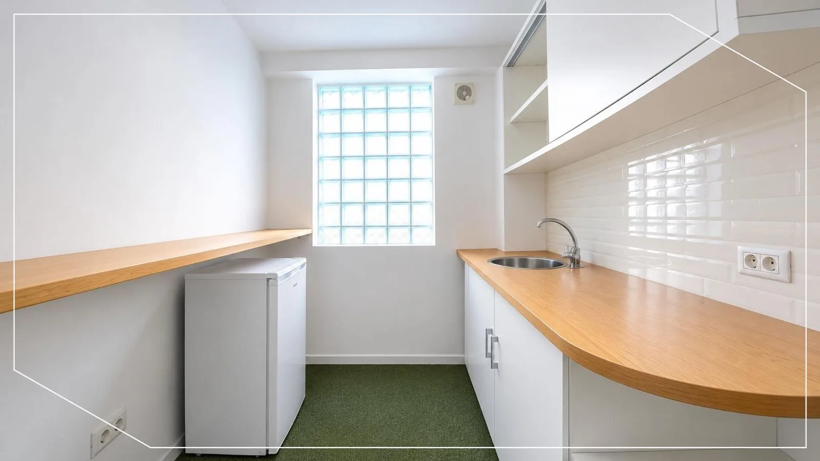 Zyre me qira 350m² në lagjen Pejton, Prishtinë image 7