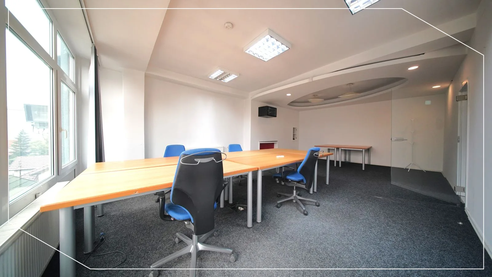 Zyre me qira 350m² në lagjen Pejton, Prishtinë image 4