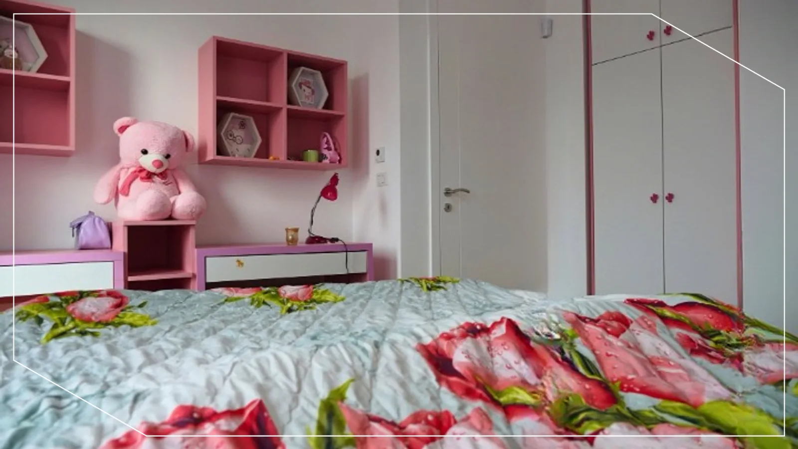 Shtëpi me qira 332m² në lagjen Priam Village, Prishtinë image 7