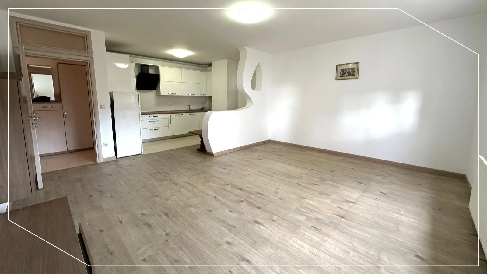 82,7m² Wohnung zum Verkauf / zur Miete in Bregu i Diellit, Pristina image 2