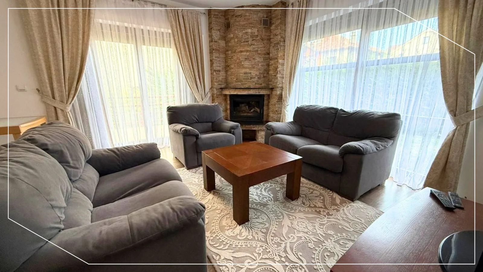 House for Rent 184m² in NIC Neighborhood, Prishtina image 2