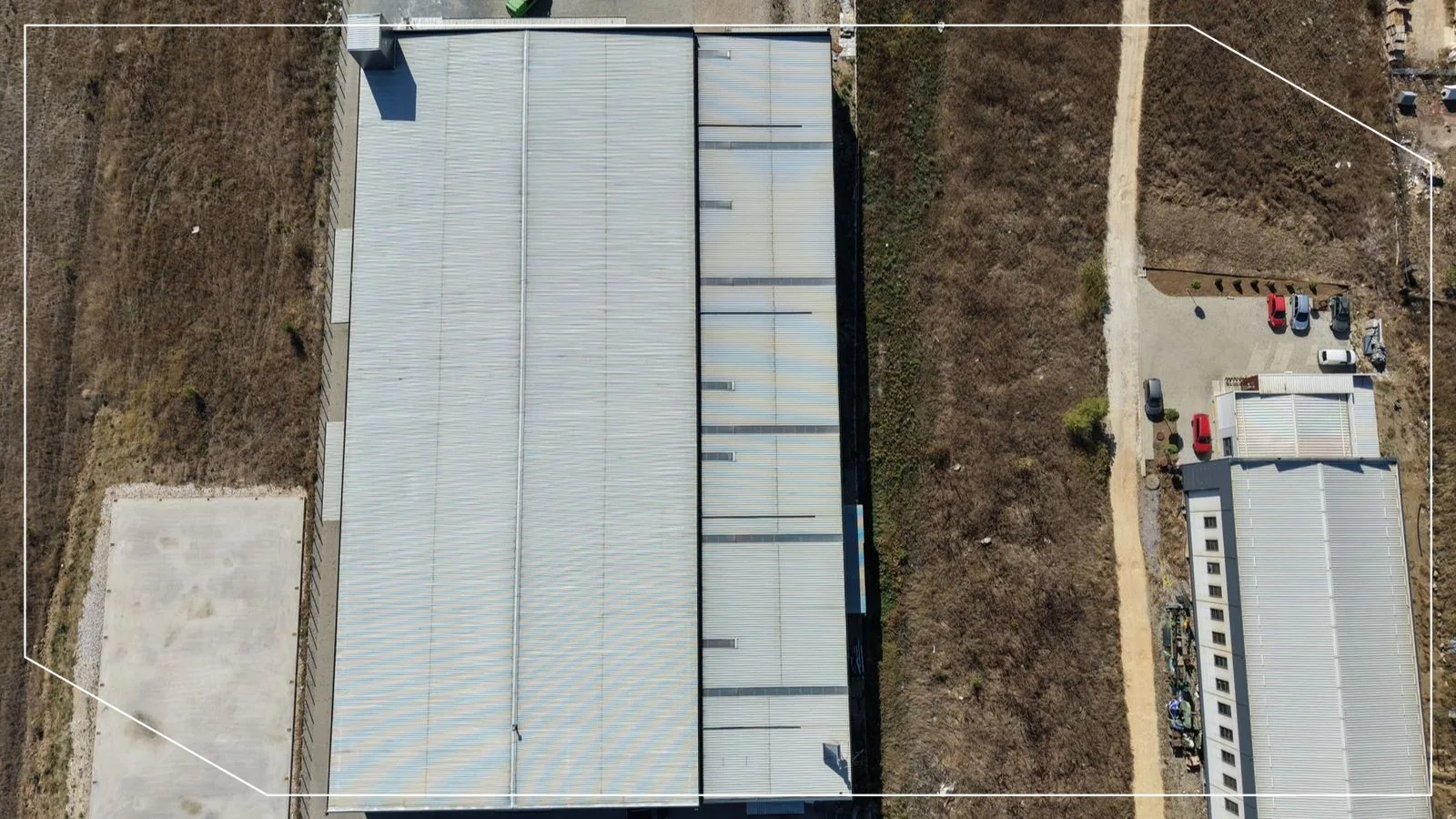 Depo me qira 1800m²+200m² në Llapllasellë image 3