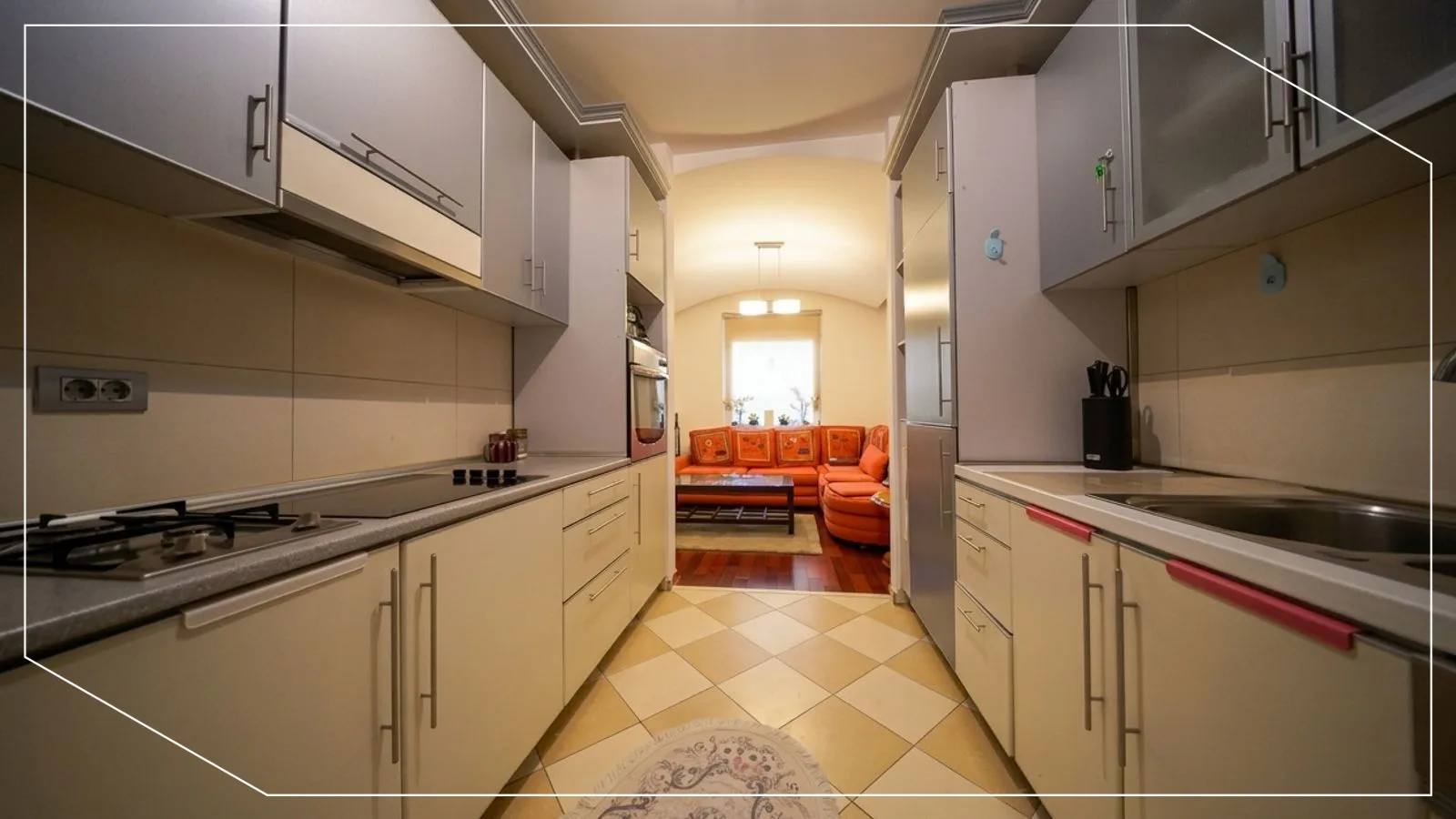 180m² Apartment for Rent in Pejton, Prishtina image 2