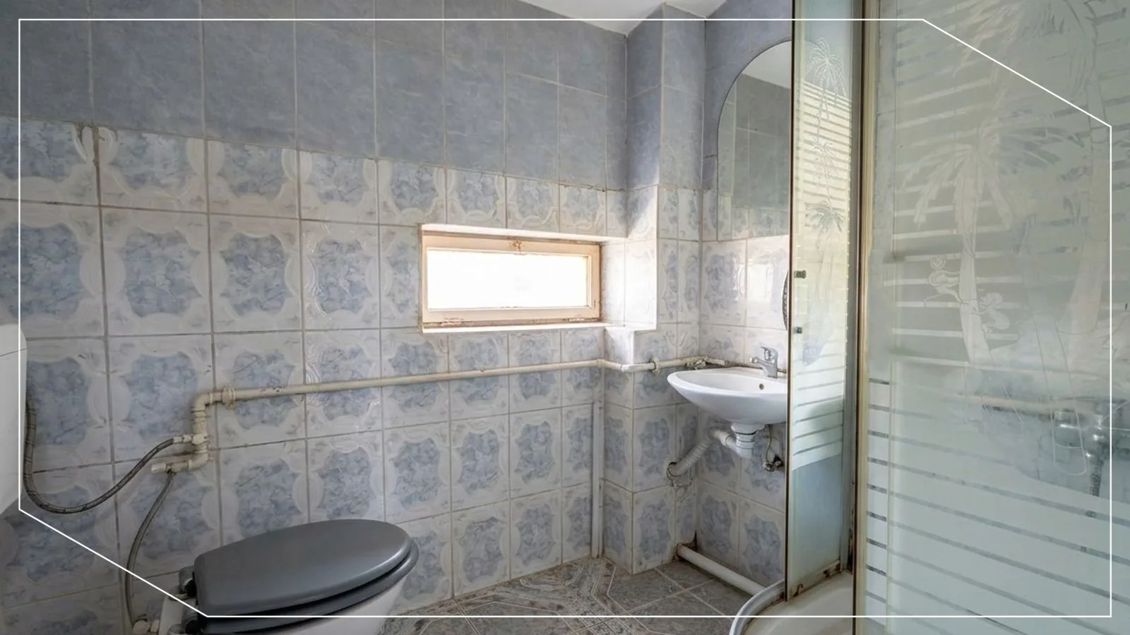 Studio apartment for rent in Zahir Pajaziti Square, Prishtina image 3