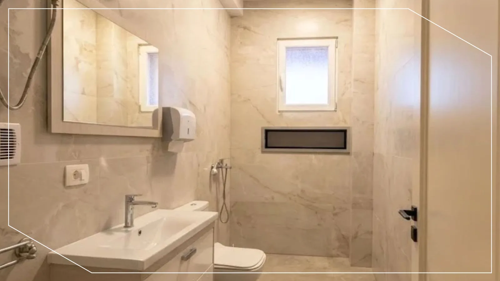Zyre me qira 105m² në Qendër, Prishtinë image 6