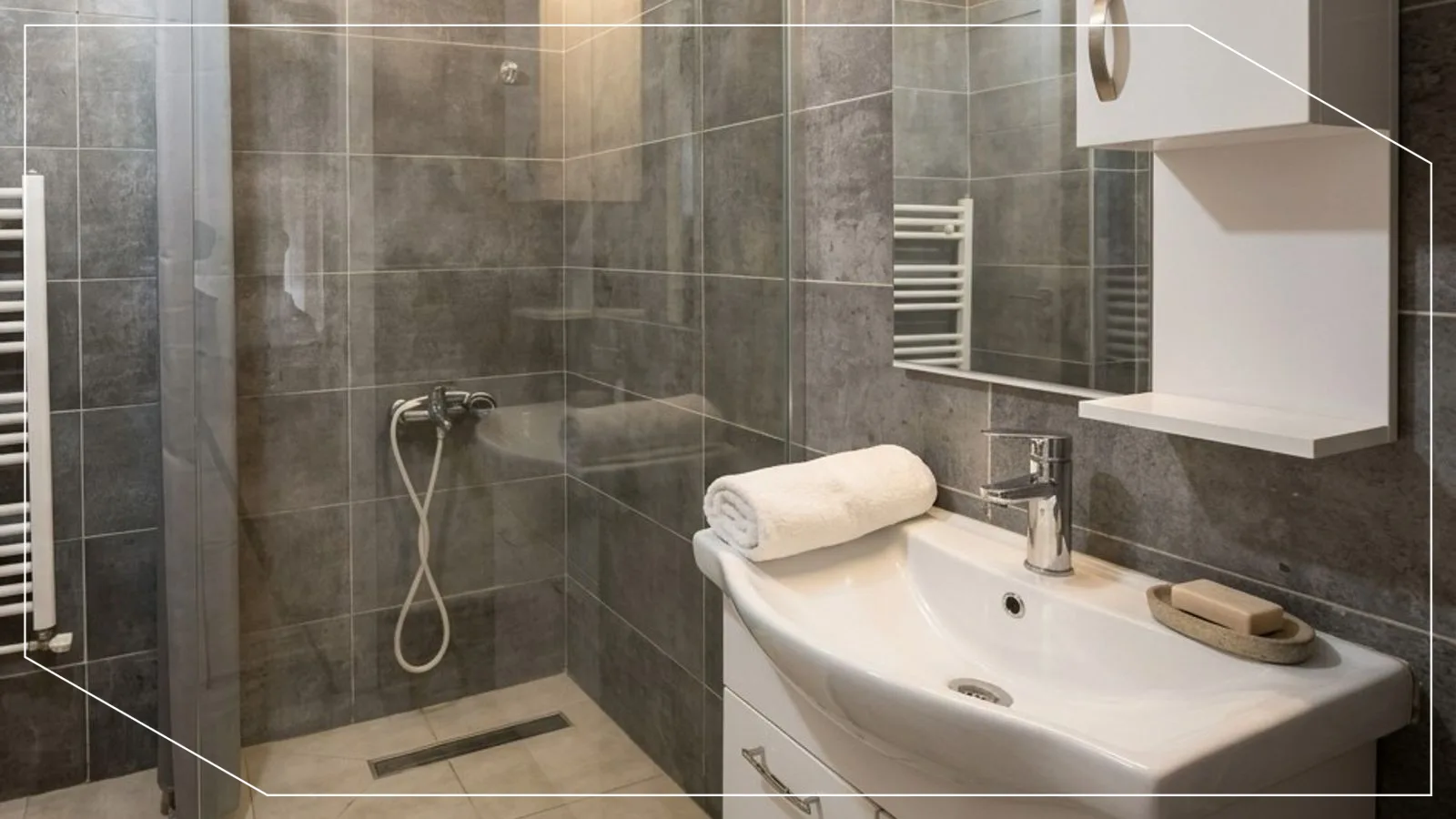 121m² Wohnung zur Miete in Emshir, Prishtina image 4