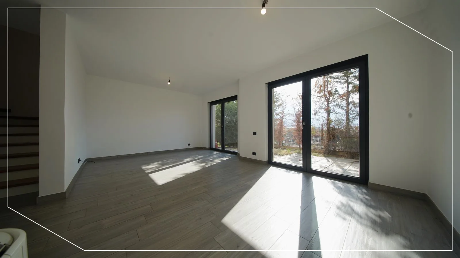 Haus zu vermieten, 185m², im Viertel Swiss Village, Pristina image 2