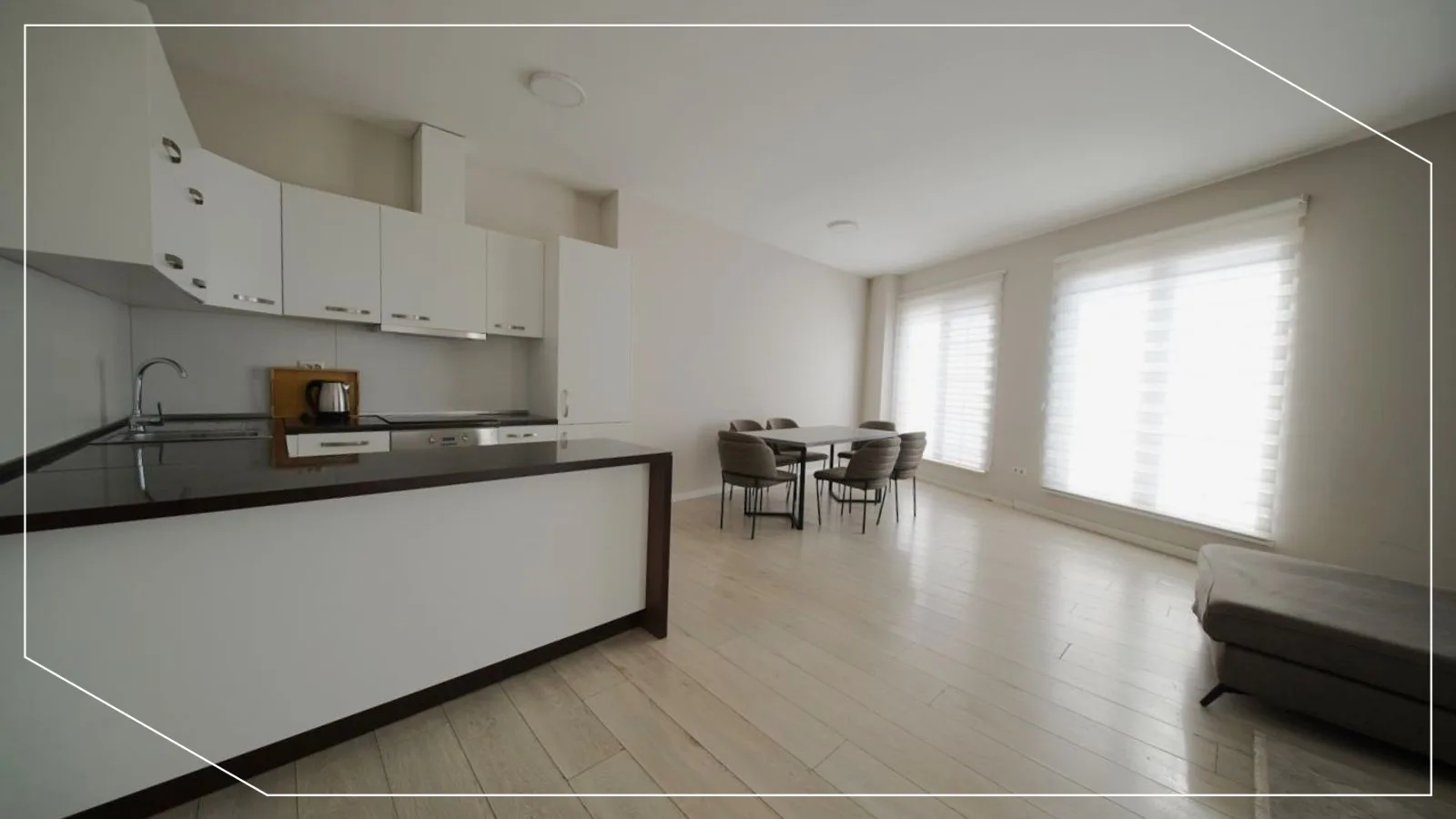 Penthouse zur Miete 111,5m² in Qafa, Prishtina image 2