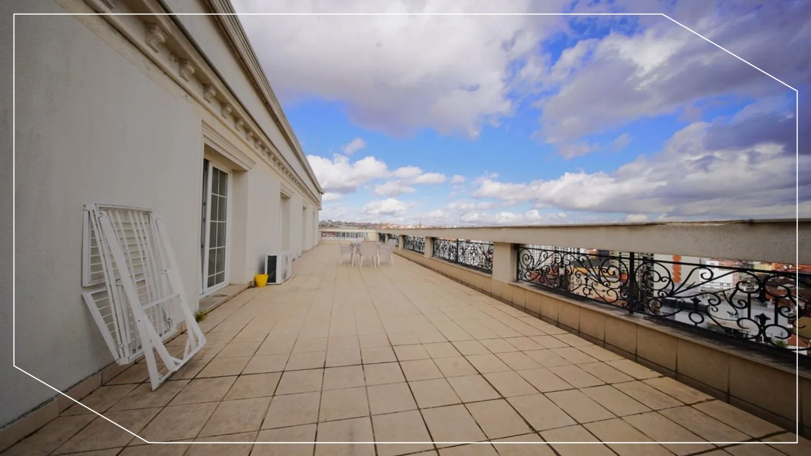 127m² Penthouse for Rent in Te Qafa, Prishtina image 8